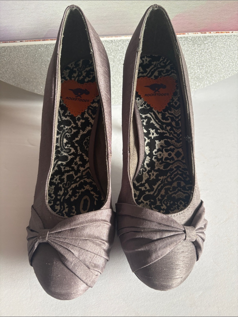 Rocket Dog Women's Taupe Knot-Front Pumps
